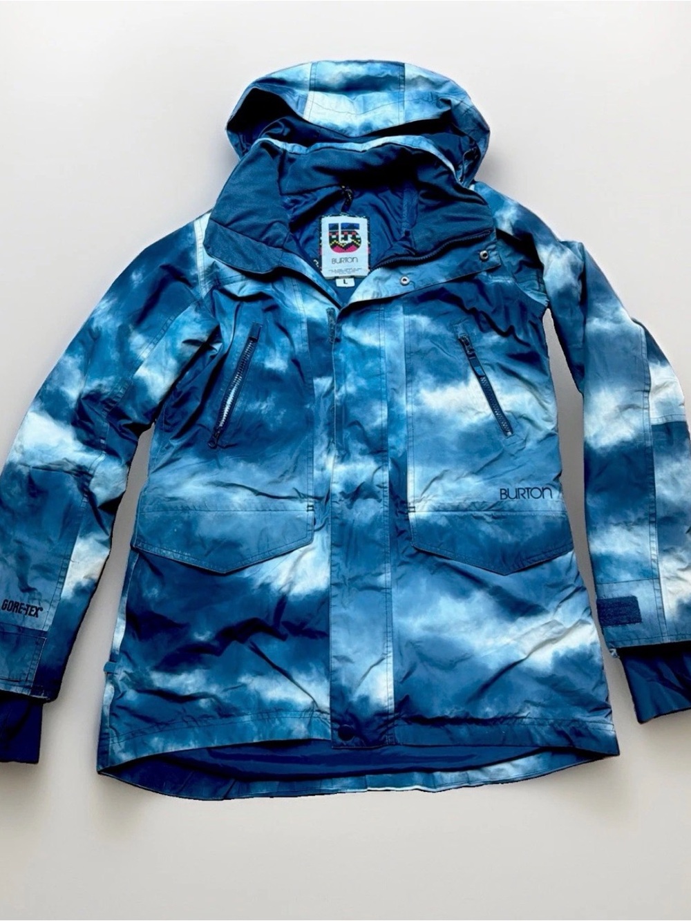 Burton Men’s Reserve Retro Gore-Tex 2 layer Winter Jacket Blue Tie Dye $440 L